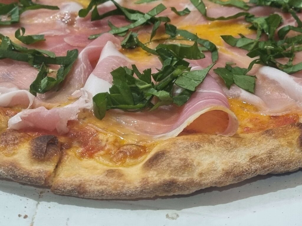 PIzza Crudo e Gorgonzola