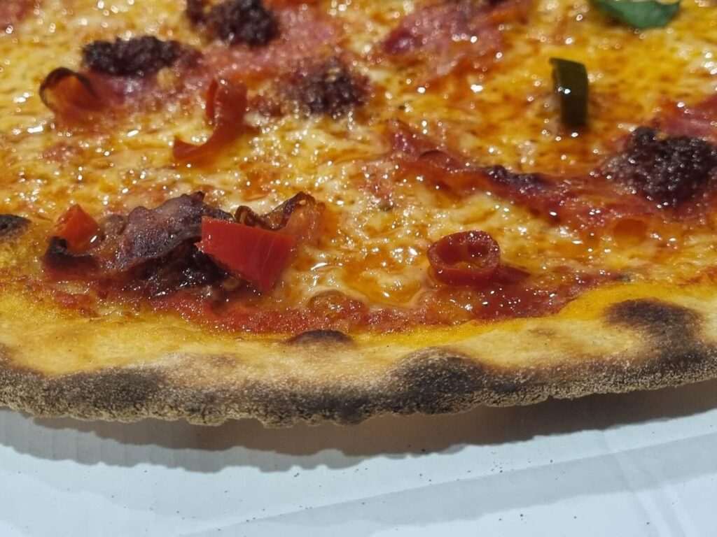 Pizza Satanus - Salame Piccante, N'duja e Peperoncino