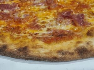 Pizza con Prosciutto Cotto